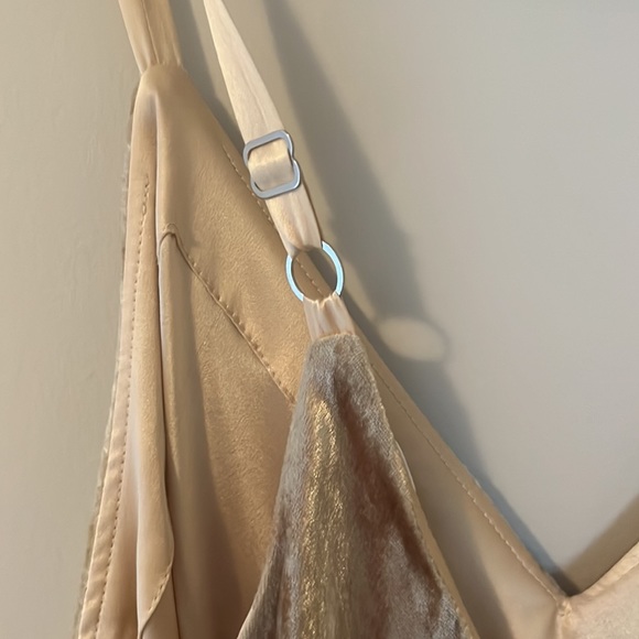 Crushed Velvet A.L.C Midi Dress 🍾 - Picture 6 of 8